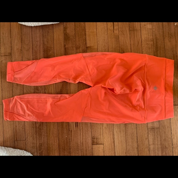 Lululemon wanderlust leggings - Picture 2 of 5